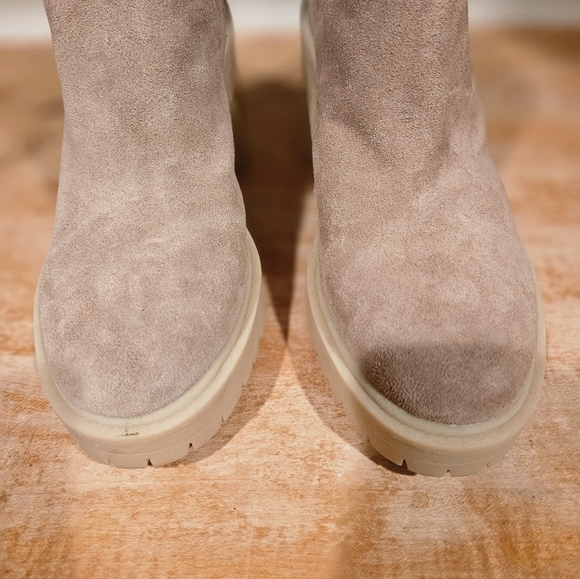 EUC Suede Lug Sole Dolce Vita Waterproof Heeled Boots Worn Once - Picture 8 of 8